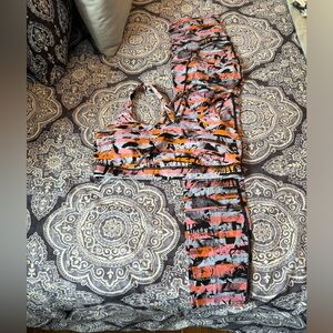 Lululemon fast to be free legging and energy bra.